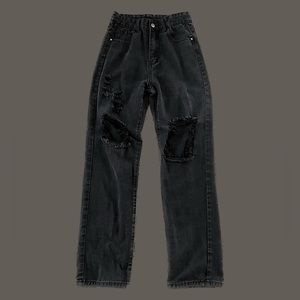 Black High-Wasted Ripped Baggy Jeans